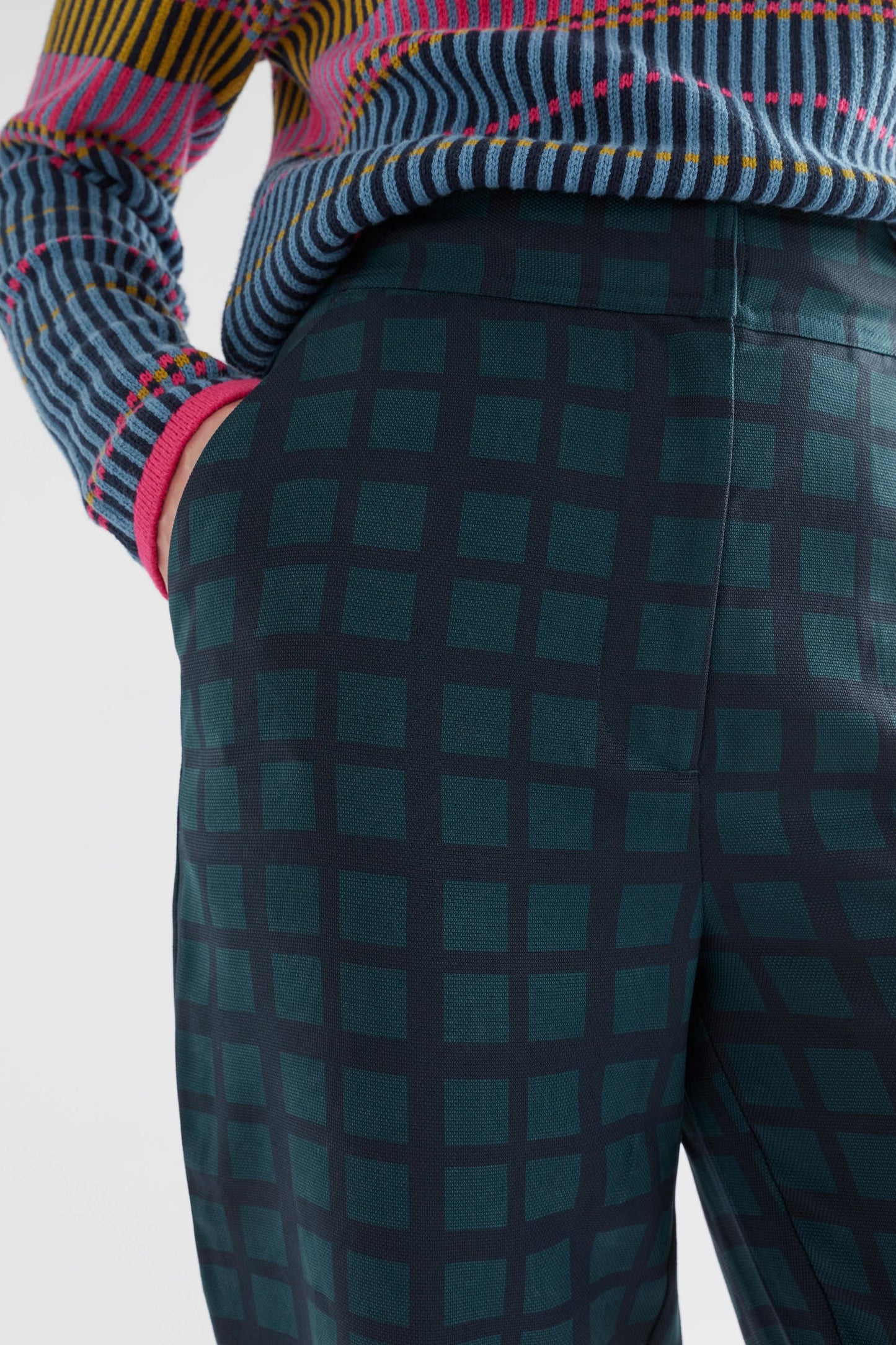 H&m plaid hot sale pants men