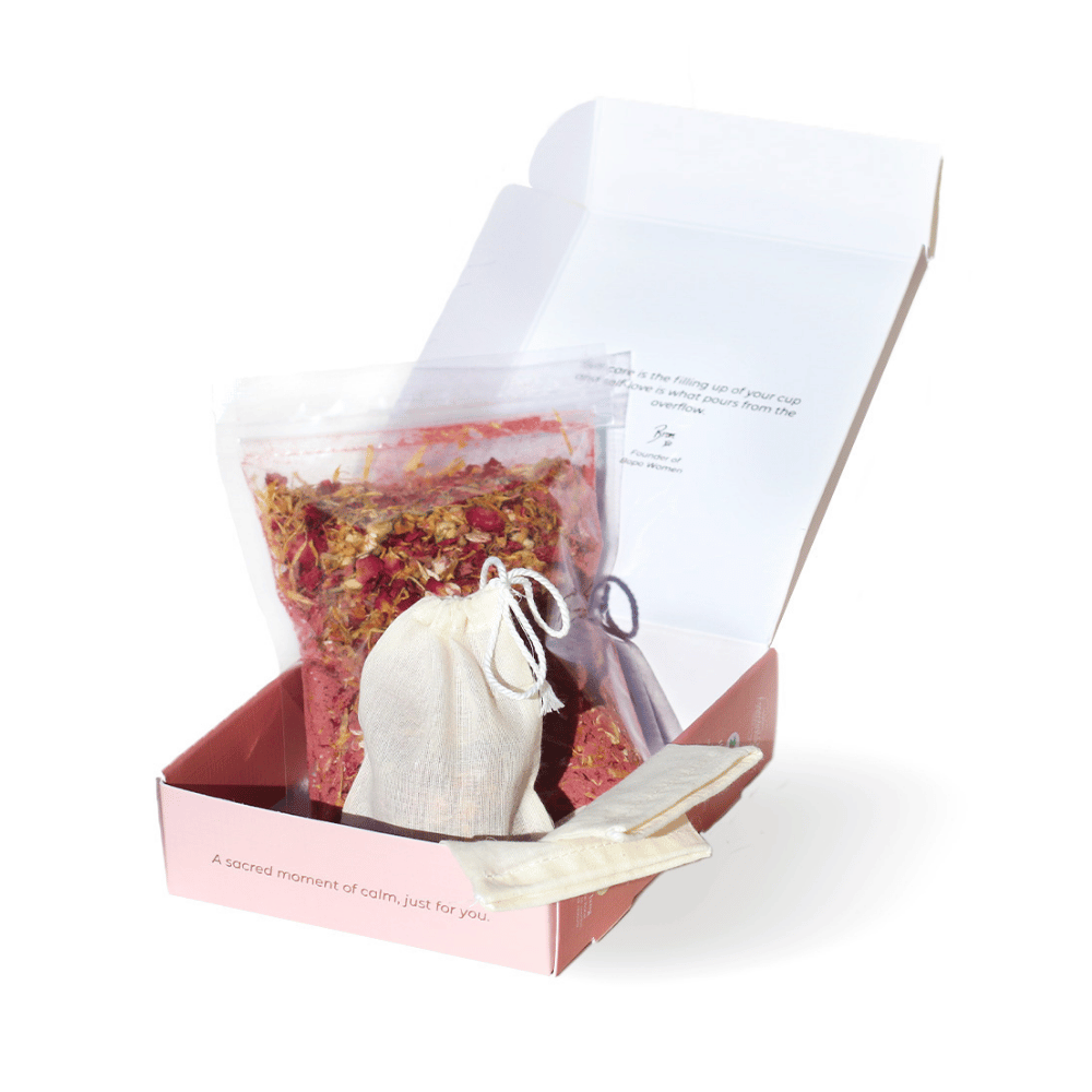 
                  
                    Blushing Bath Tea (120g)
                  
                