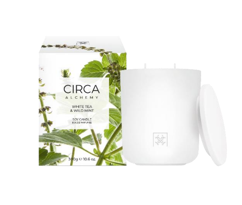 White Tea & Wild Mint 300g Candle Dial up the freshness with a punchy blend of wild mint, zesty bergamot and herbaceous white tea.