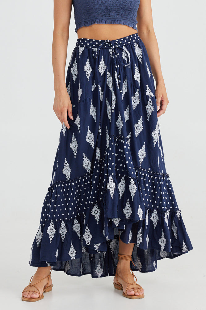 Magic Carpet Skirt Elastic waist with drawstring Panelled design Full, gathered hem Maxi length, hi-low hem 100% Cotton