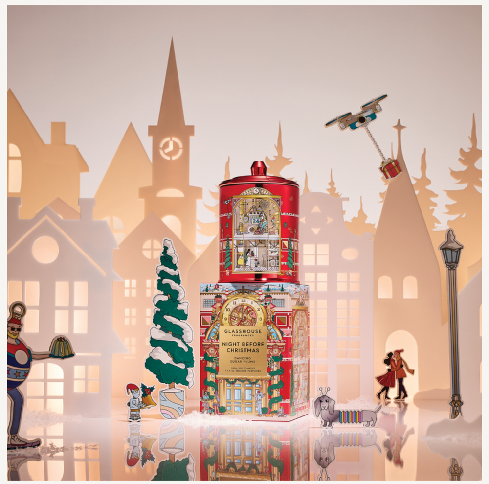 Night Before Christmas Candle 380g Plum Pudding swirls with pure magic. This is the cult-favourite festive fragrance that every Christmas lover should own.