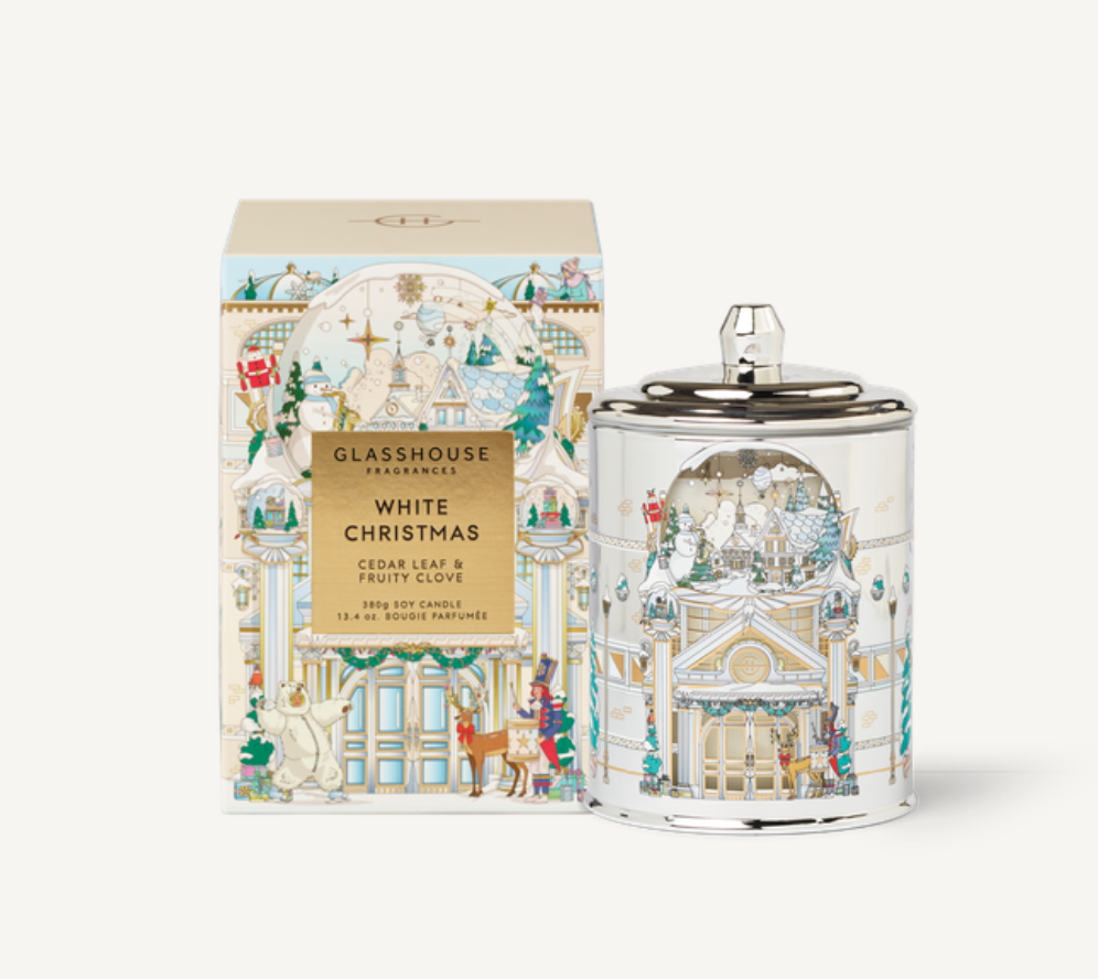 White Christmas Candle 380g Our woody festive wonder! Breathe in all magic of freshly blanketed Pines, invigorating Eucalyptus, and merry times in cooler climes.