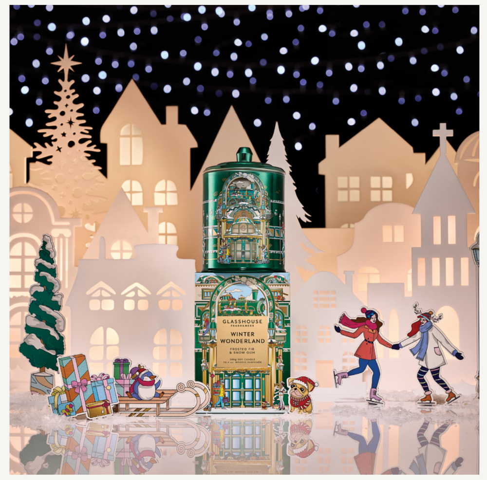 Winter Wonderland Candle 380g A toast to the season! With the sparkling scent of freshly cut Fir and Spruce.