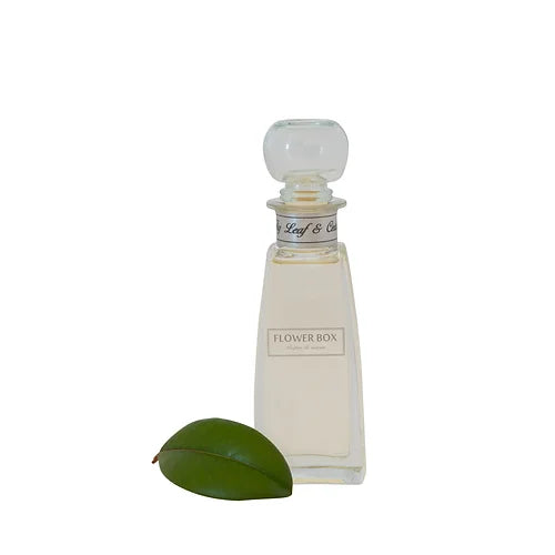 
                  
                    Mini Diffuser | Fig Leaf & Cedar This sophisticated fragrance begins its story with top notes of Rosemary & Lemon - moving into the familiar and enticing scent of Fig Leaves; where Orange Blossom makes it's long awaited appearance above a luxuriously warm and substantial base of Cedar. This phenomenal fragrance is truly memorable and incredibly addictive; suited to the most discerning customers. 
                  
                