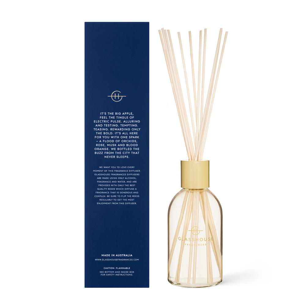
                  
                    I'll Take Manhattan Diffuser A transcendent everyday luxury, it creates instant ambience. Exotic orchid, bold black rose and amber invoke the electric energy of the Big Apple.
                  
                