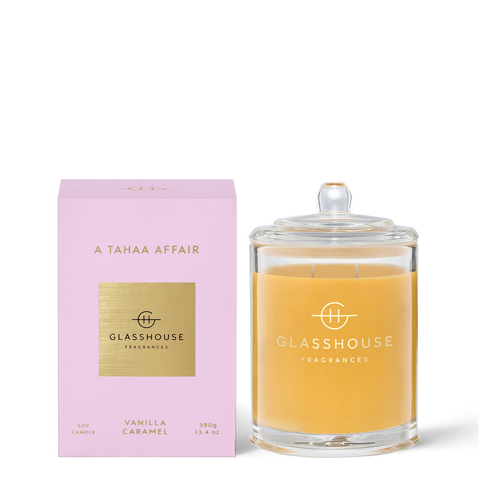 A TAHAA AFFAIR 380G CANDLE Vanilla Caramel  A transcendent everyday luxury, it creates instant ambience. Ambrosial with luscious caramel and coconut, it’ll take you to the beaches of Tahaa.
