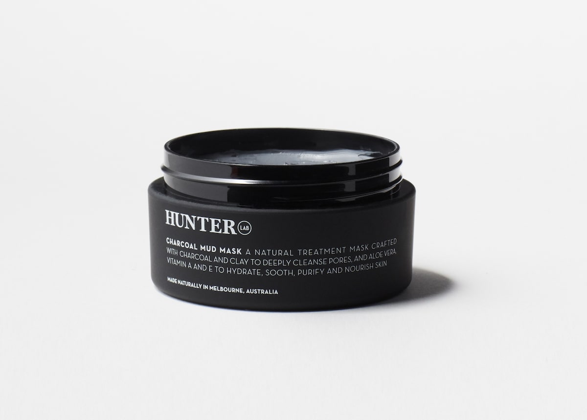 Charcoal Mud Mask | 65g A natural high performance treatment mask crafted with Charcoal and Bentonite and Kaoline Clay to deeply cleanse pores and remove impurities, and Aloe Vera, Vitamin A and E to hydrate, sooth and nourish skin.