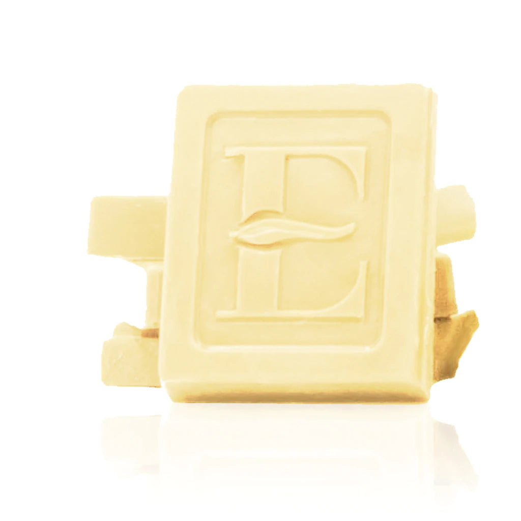 Decadent White Chocolate with Vanilla Elements Chocolate Co. believes a good white chocolate should have a full mouth flavour coating your tongue from the front to the back.
